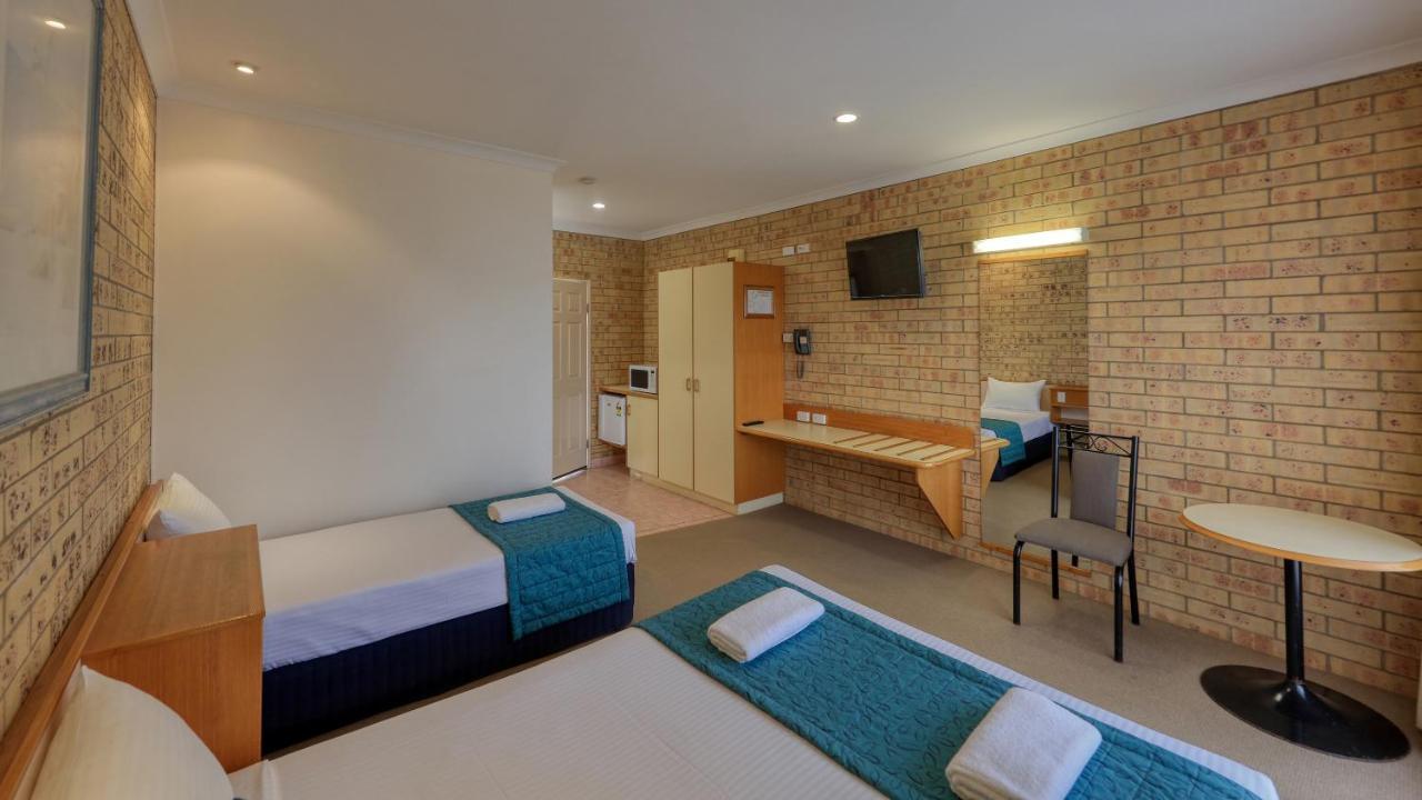 Mulga Country Motor Inn Charleville Exterior foto