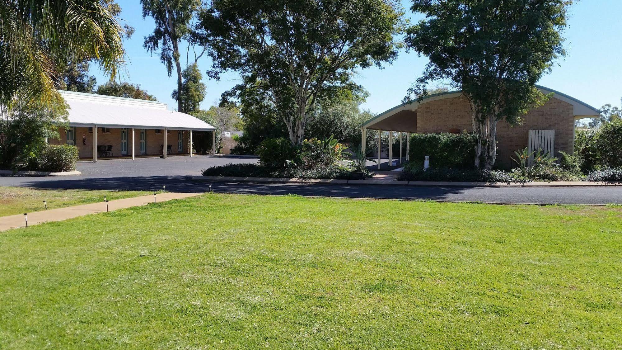 Mulga Country Motor Inn Charleville Exterior foto